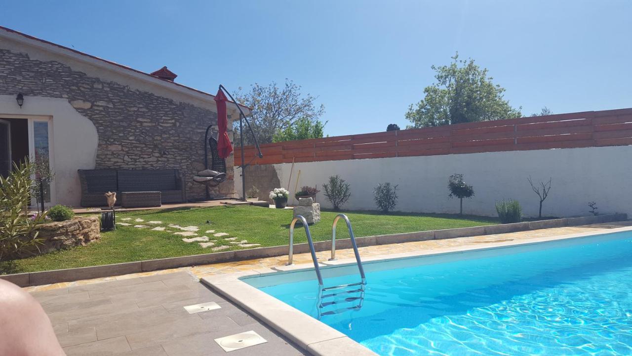 Vila Istrska Kamnita Hisa Soncni Medulin Exteriér fotografie