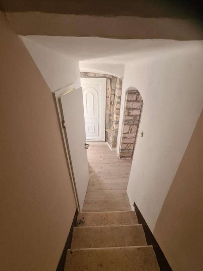 Vila Istrska Kamnita Hisa Soncni Medulin Exteriér fotografie